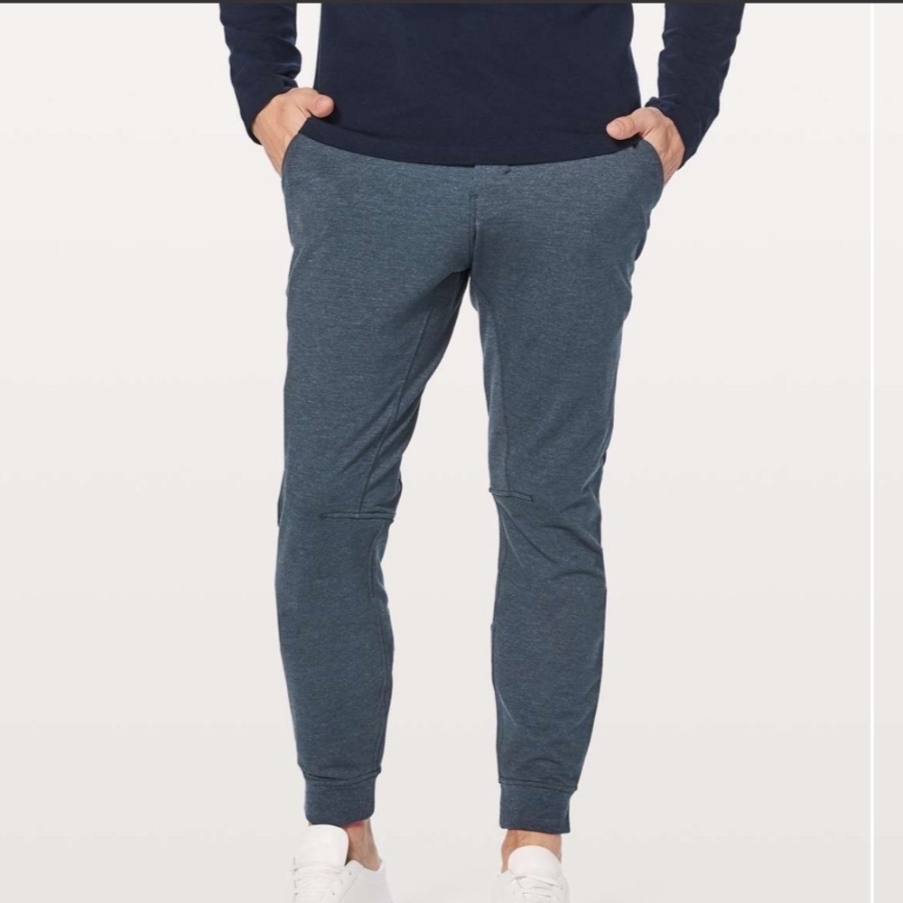 Lululemon Men’s City Sweat Jogger *29"
Heathered True Navy Size S